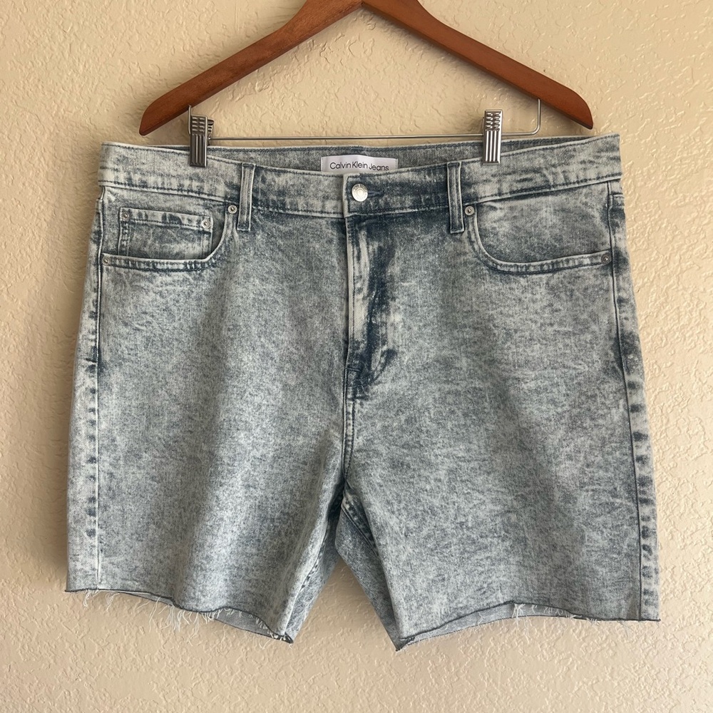 Calvin Klein‎ Men's Denim Shorts Size 36